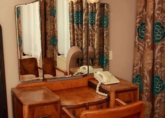 호텔 Augusta 에이모이덴